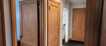 Spacious luminescence apartment with Patio. Pet-Friendly