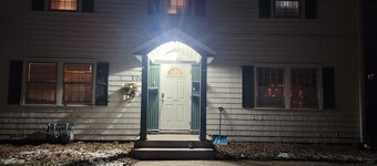 Spacious luminescence apartment with Patio. Pet-Friendly