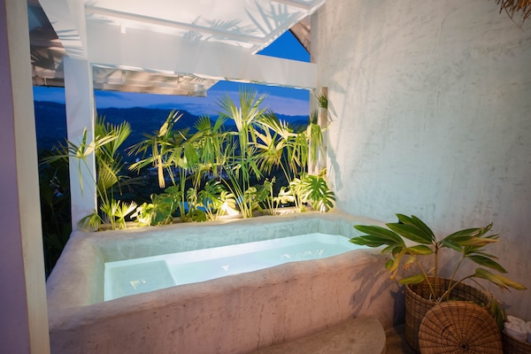 Luxury Cabin | Terrace/patio