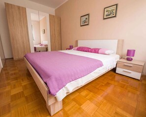 2 bedrooms, internet