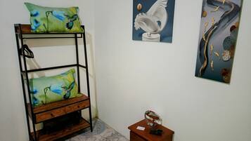 Basic Apartment | 2 bedrooms, individually decorated, blackout drapes, iron/ironing board