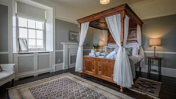 9 habitaciones, caja de seguridad en la habitación y escritorio