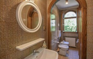 Handtücher, Toilettenpapier