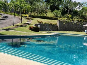 Utomhuspool