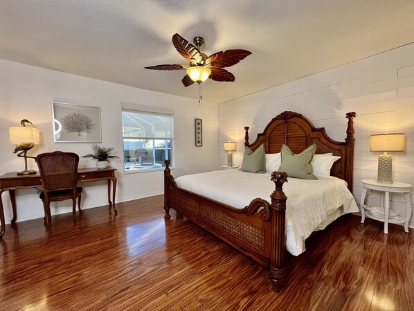 2 bedrooms, desk, iron/ironing board, WiFi - Private Pool Oasis + Hot Tub ,Quiet Luxury in The Villages, Pet Friendly (The Villages)
