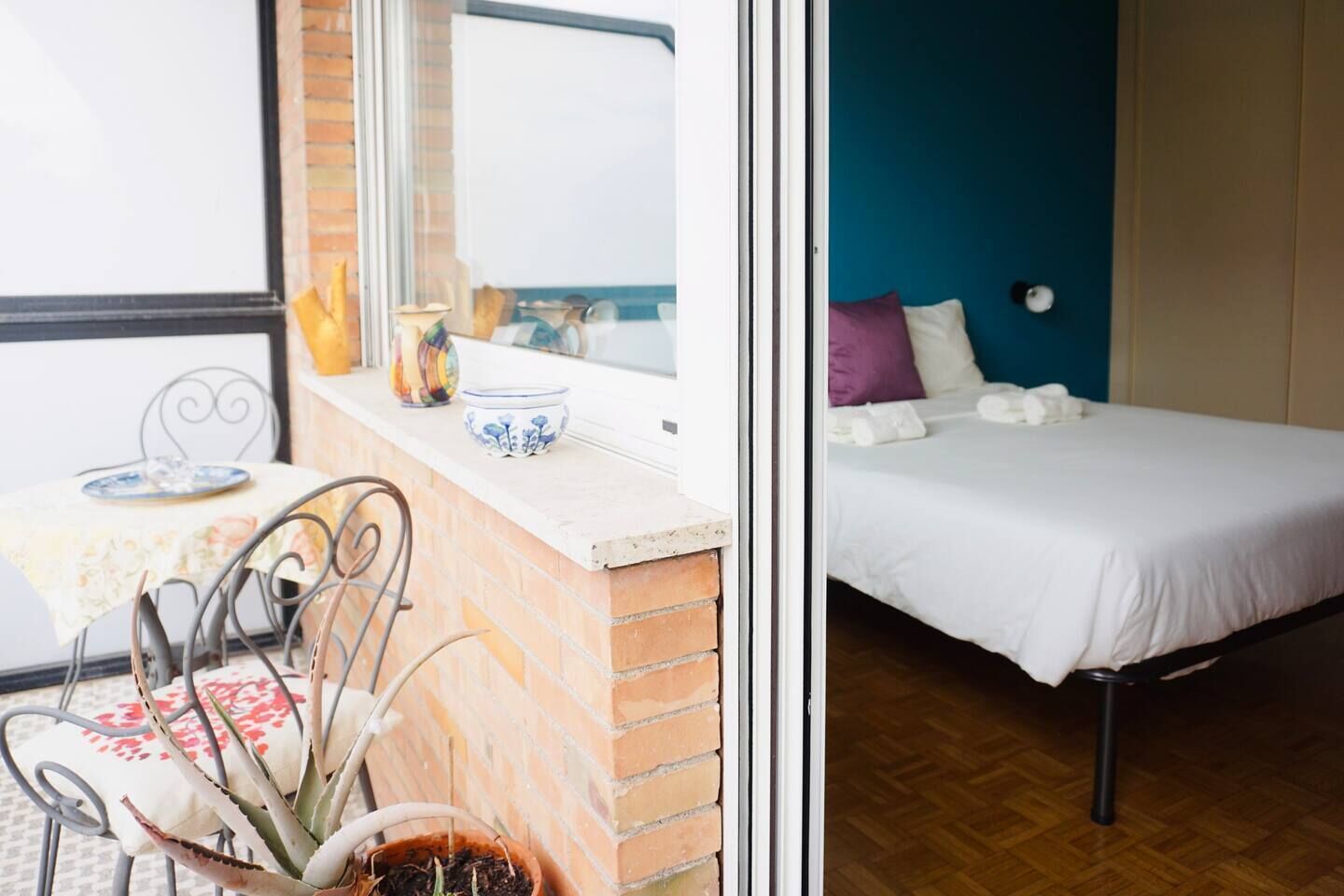 1 camera, Wi-Fi, lenzuola