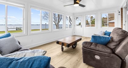 Waterfront Sunset Bayview: sleeps 6