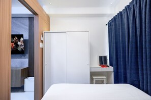 2 bedrooms, premium bedding, memory-foam beds, in-room safe