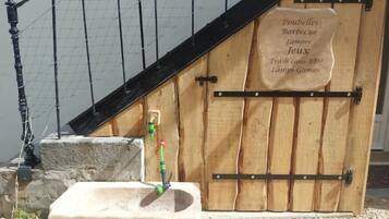 Enceinte de lâhĂ©bergement