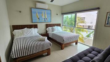 5 chambres, fer et planche à repasser, Wi-Fi, draps fournis