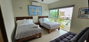 5 bedrooms, iron/ironing board, WiFi, bed sheets