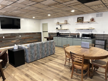 Interior. Welcome to a clean and comfortable apartment in historic Downtown Caldwell, Ks