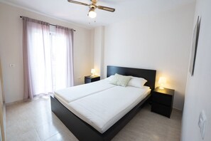3 habitaciones, tabla de planchar con plancha y wifi gratis