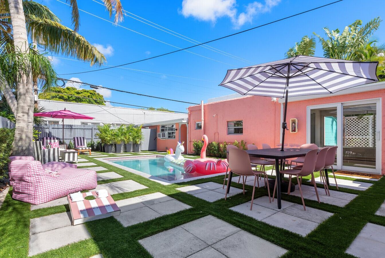 Barbie Beach Pad. Walk everywhere