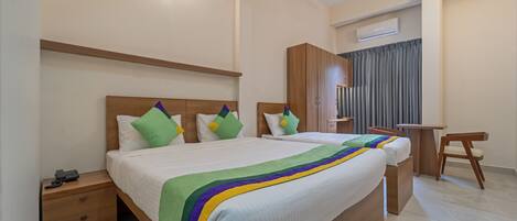 In-room safe, desk, soundproofing, bed sheets