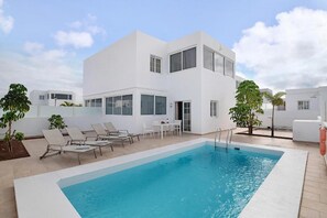 Utomhuspool