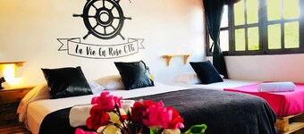 Hostal y Restaurante La Vie En Rose