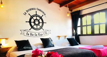 Hostal y Restaurante La Vie En Rose