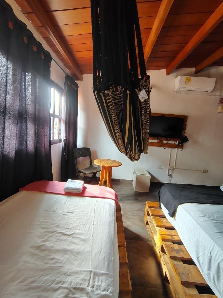 Suite básica, 1 habitación | 1 dormitorio, tabla de planchar con plancha, wifi gratis y ropa de cama