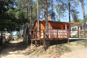 Room - Camping e Pousada Carrion (Itu)