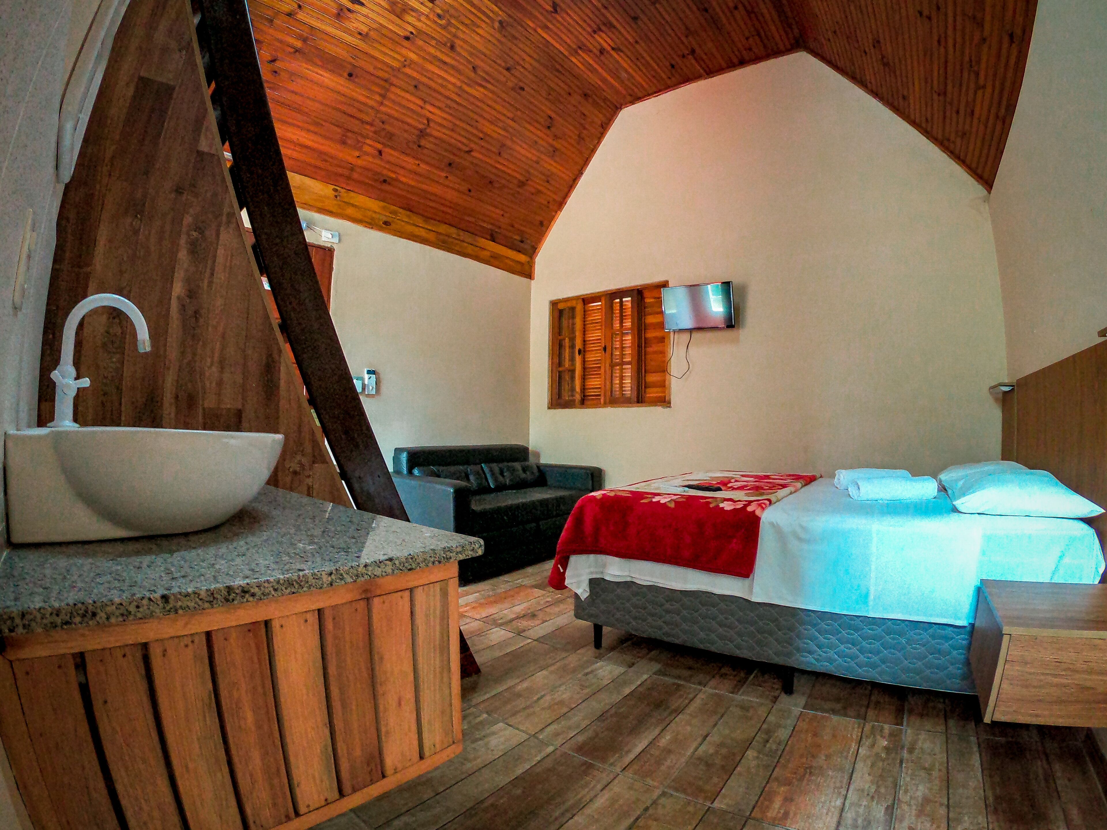 Superior Chalet | Free WiFi, bed sheets