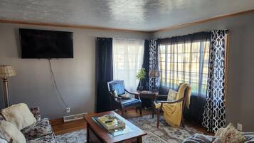 TV connectée, lecteur de DVD, livres, imprimantes