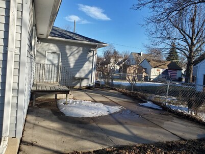 Charming Family 1-level and pet-friendly Home