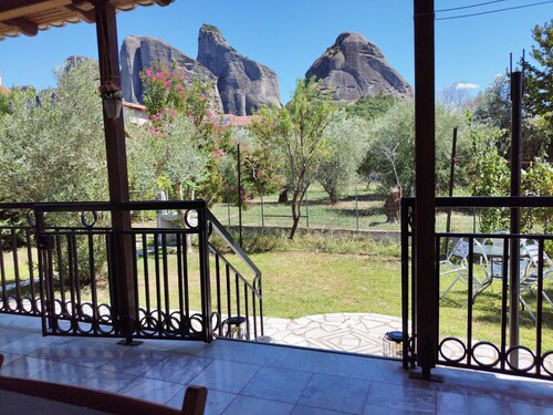 Kastraki House with a view