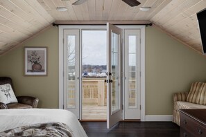 4 dormitoris, escriptori i planxa i posts de planxar