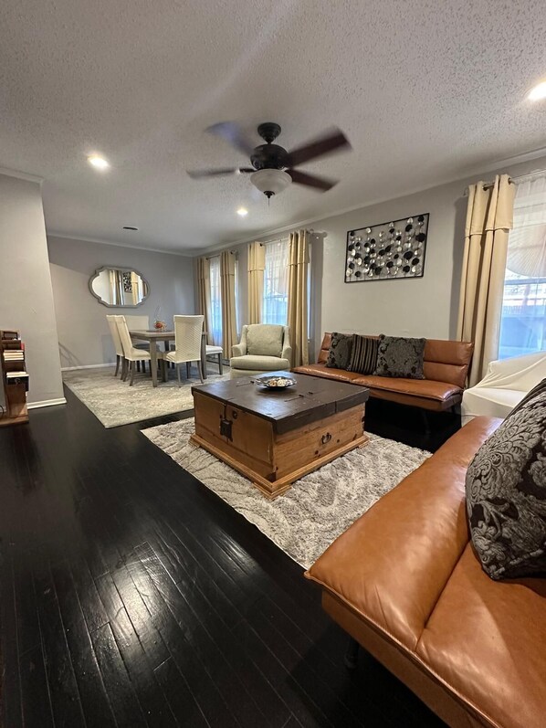 スマートテレビ、書庫