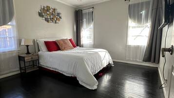 3 bedrooms, in-room safe, iron/ironing board, free WiFi