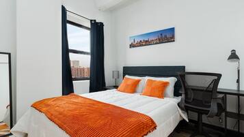 1 bedroom, desk, iron/ironing board, WiFi