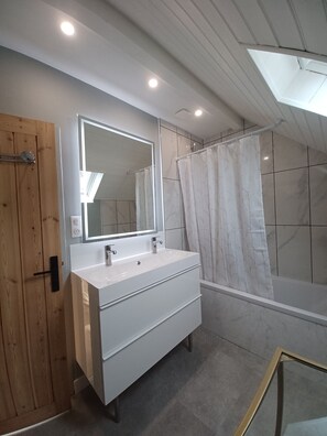 Dusche, Haartrockner