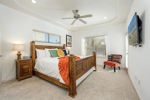 3 bedrooms, desk, iron/ironing board, free WiFi