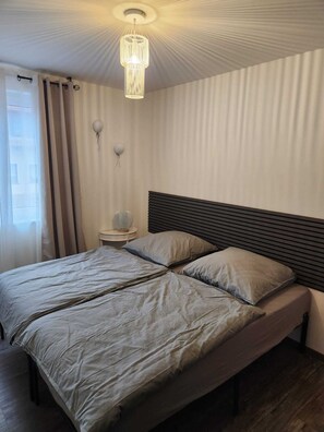 3 Schlafzimmer, Bügeleisen/Bügelbrett, WLAN, Bettwäsche