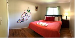 3 bedrooms, iron/ironing board, WiFi, bed sheets