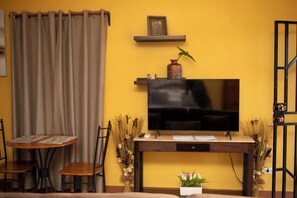 Interior - Cozy Studio Room with Private Entrance Buckley's
(Basseterre)