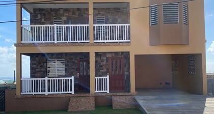 Cozy Studio Room with Private Entrance Buckley's