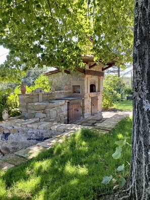 Property grounds - Farmhouse in Tuscany where you can spend magnificent moments of relaxation with fireplace and pool (Anghiari)