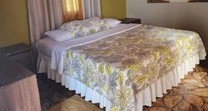 HABITACION A 5 MINUTOS DEL AEROPUERTO