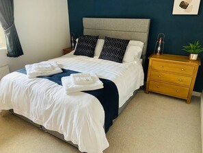 2 Schlafzimmer, Bügeleisen/Bügelbrett, kostenloses WLAN, Bettwäsche