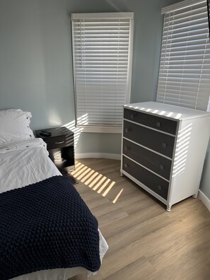 1 bedroom, iron/ironing board, WiFi, bed sheets - Beachy vibe/ Historic building with short walk to all that OC has to offer!!! (Ocean City)