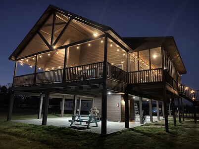 The Stilt House on Lake Fork-Relax and Enjoy our Amenities
