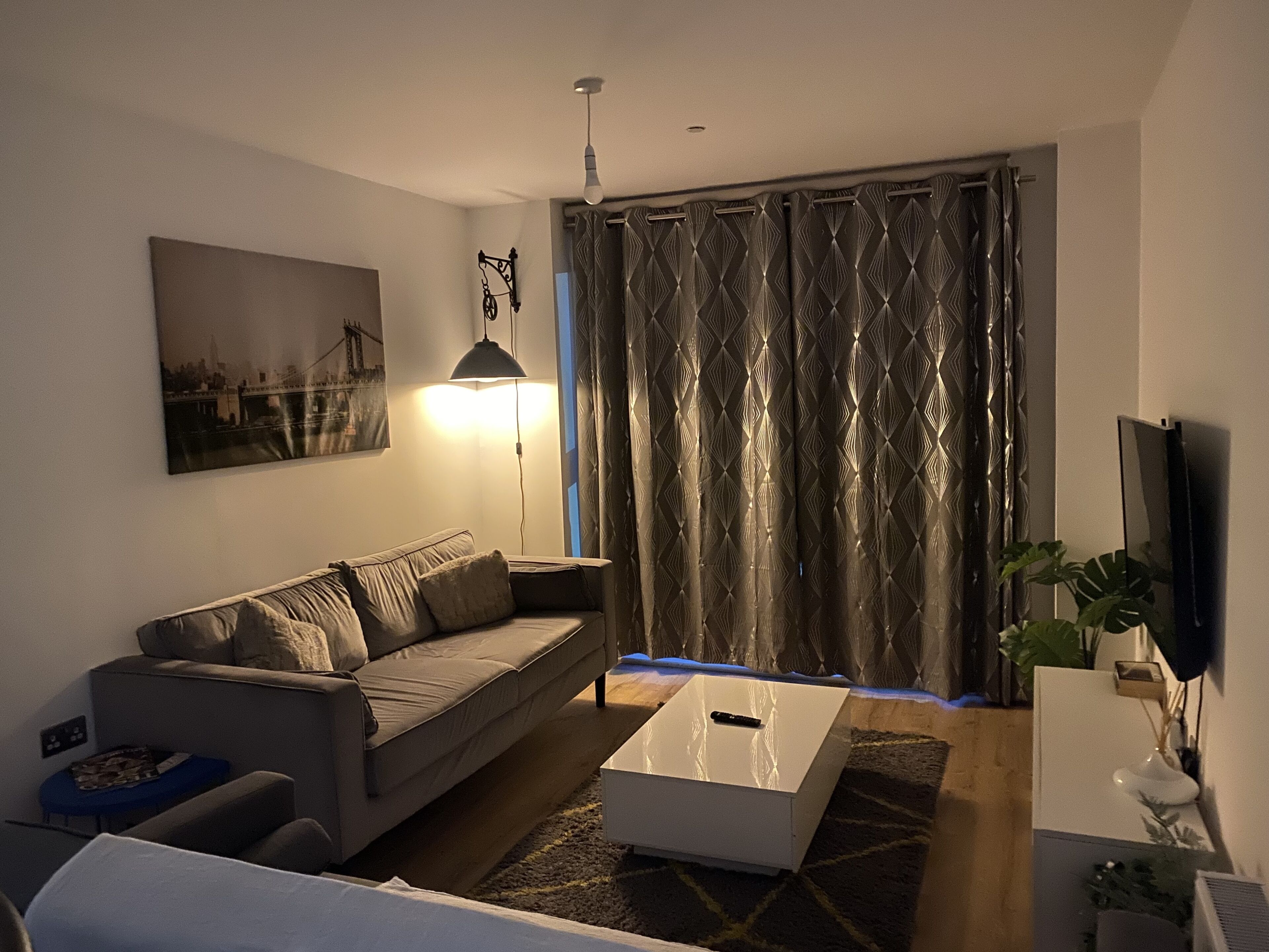 Smart TV, video games