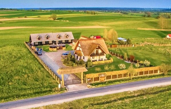 Exterior - Nice apartment in Darlowo with kitchen (Darlowo)