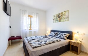 3 chambres, fer et planche Ă repasser, Wi-Fi gratuit