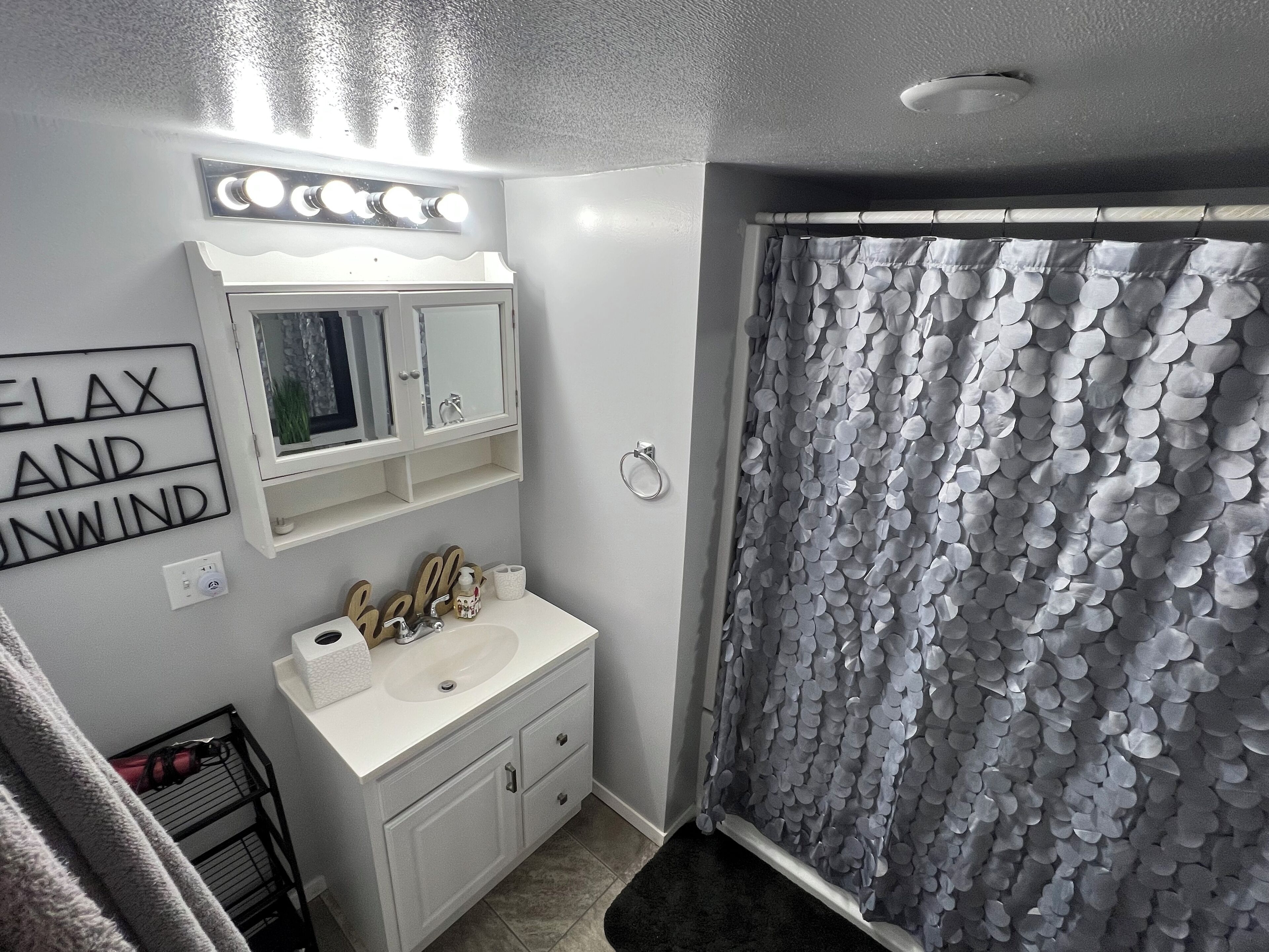 Hair dryer, towels