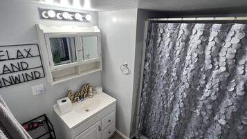 Hair dryer, towels