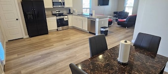 New Build- 3 Bed, 2 Bath w Garage.