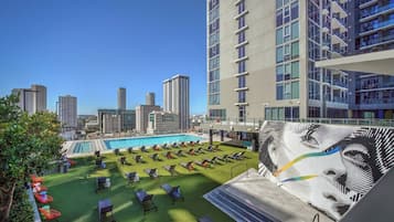 Outdoor pool, pool loungers